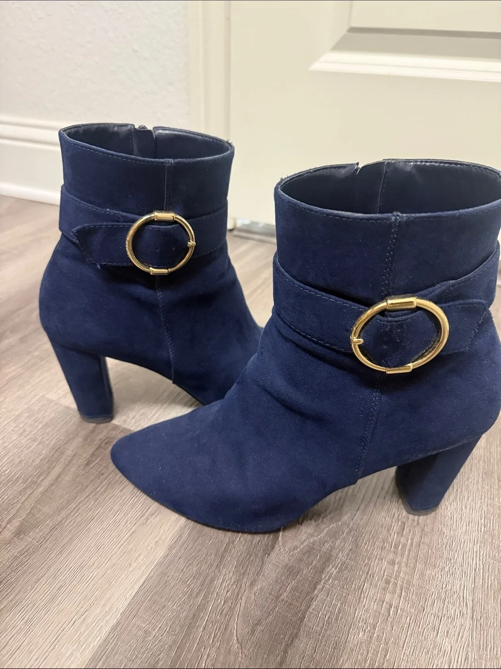 Jones New York Navy Suede Ankle Booties with Gold Ring Detail 9.5